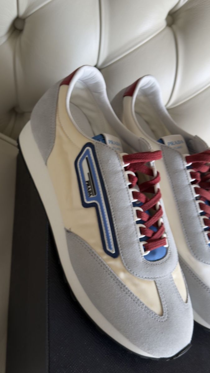 Prada Chaussures hommes: PRADA Sneaker Gr. 8 – Neuf avec emballage d'origine à Lachen SZ par HelvetiaLuxury 7